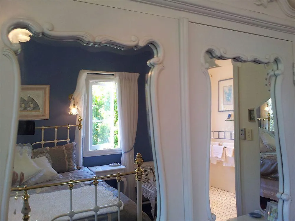 Amore Mt Tamborine Brisbane Bed & Breakfast