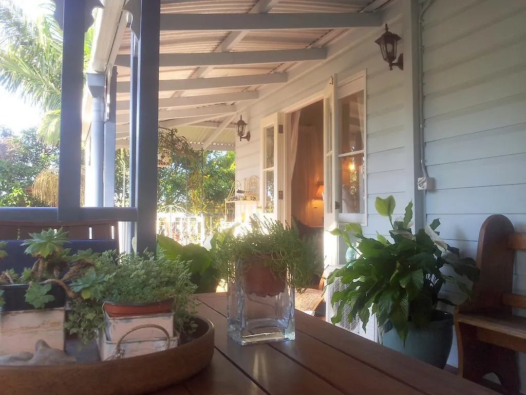Amore Mt Tamborine Brisbane Bed & Breakfast